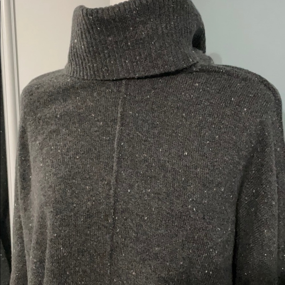 Loft sweater - Picture 3 of 6